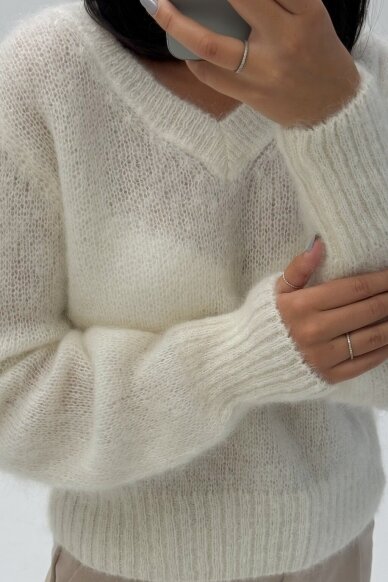 White sweater "Luxury Franceska" 2