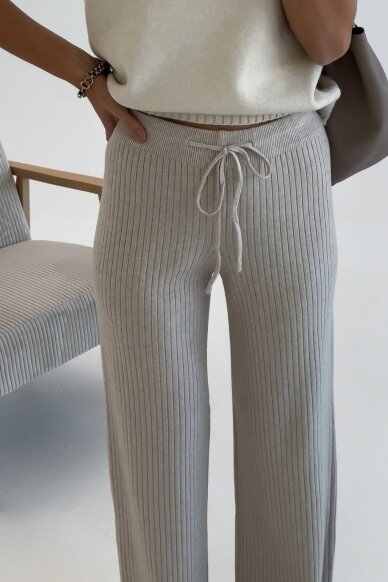 Beige trousers "Weekend"