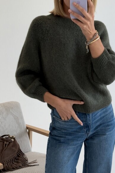 Chaki sweater "Favorite" 1