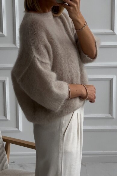 Luxury beige sweater "Sofia" 2