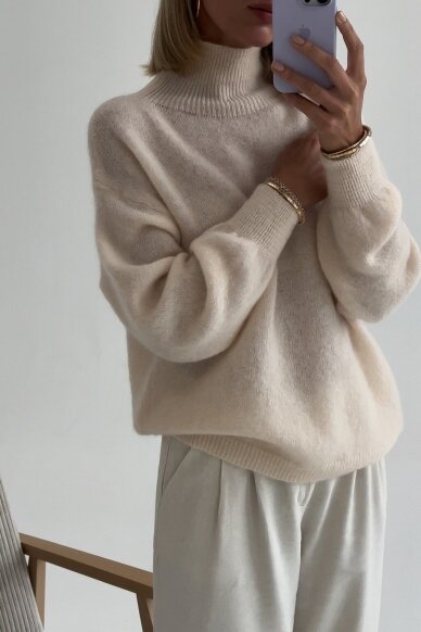 Luxury cream sweater "Anna" 1