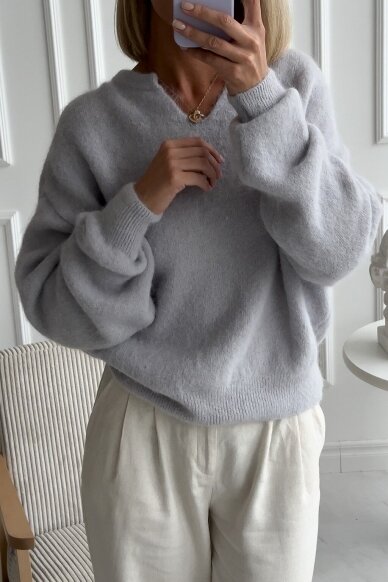 Grey sweater "V-neck alpaca" 1