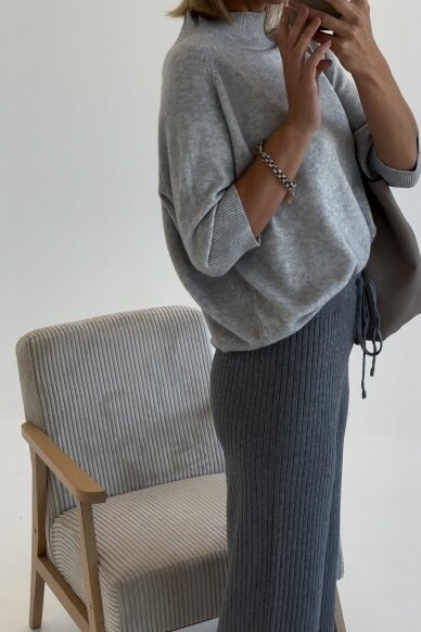 Grey trousers "Weekend" 7