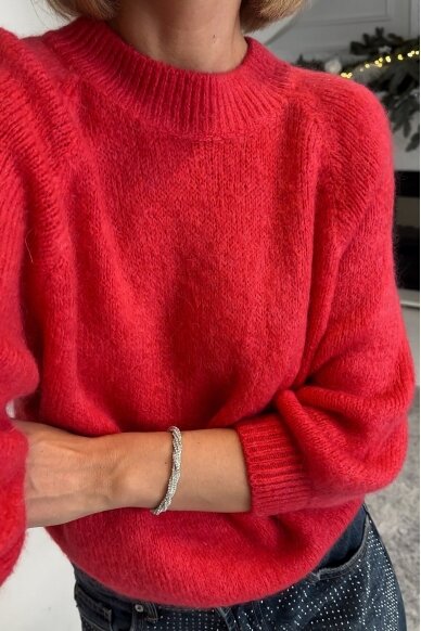 Red sweater "Favorite" 4