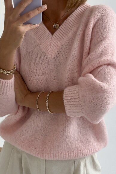 Pink sweater "V-neck Favorite"