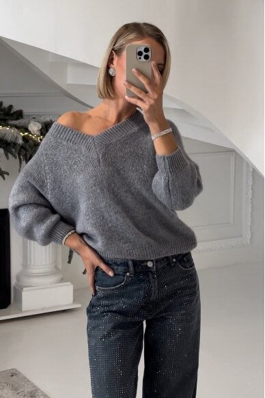 Dark grey sweater "V-neck Favorite"