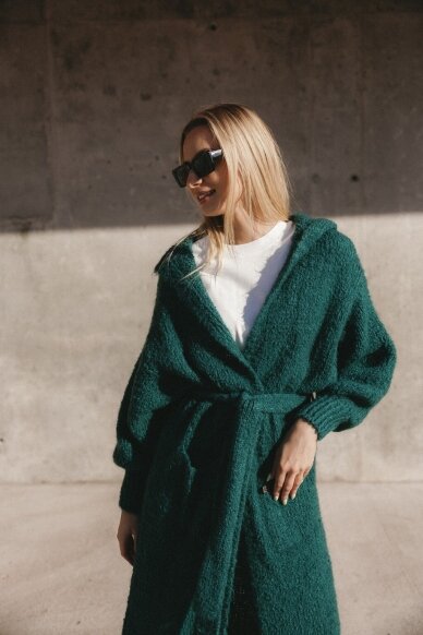 Green cardigan 3